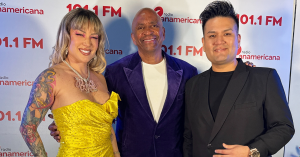 Sergio George encendió la llegada de la Navidad en Lima con “¡Ataca Sergio! Christmas Bash” junto a artistas nacionales – Radio Panamericana