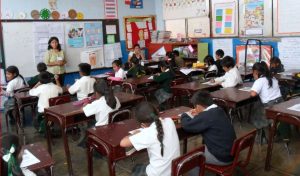 Educación en alerta: solo 1 de cada 10 estudiantes termina el colegio con nivel esperado en Matemática y Lectura