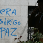 Más de 100 detenidos en Bolivia durante protestas que exigen la renuncia de Rodrigo Paz ante la crisis económica
