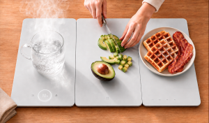China revela una tabla de cocina inteligente que calienta tus platos solo en 10 segundos mientras cortas los alimentos
