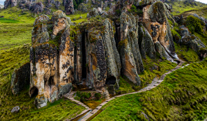 El canal hidráulico preincaico de más de 3.000 años en Perú que aún evalúan los científicos por su posible conexión entre océanos