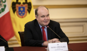 JNE deja sin efecto credencial de senador de Rafael López Aliaga y convoca a Absalón Vásquez en su lugar