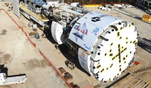 La gigantesca máquina que perforará la Cordillera de los Andes y construirá un túnel de 14 kilómetros entre Argentina y Chile