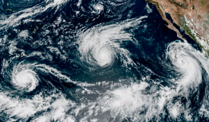El Pacífico sigue en alerta por El Niño tras 3 huracanes a la vez: Lowell y Marie cambian de rumbo y el NHC vigila un cuarto ciclón