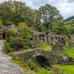 Regalan una aldea en España con 12 casas y una finca de 15.000 m²: qué requisitos se deben cumplir para obtenerla gratis