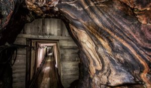 Arqueólogos exploran una antigua mina de sal y descubren 305 metros de túneles que fueron excavados hace 7.300 años bajo una montaña