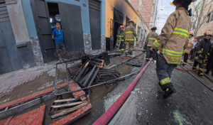 Incendio en La Victoria: madre e hijo pierden la vida tras siniestro en vivienda que habría sido provocado
