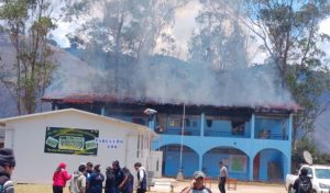Cajamarca: suspenden elecciones tras atentado con explosivos e incendio en colegio de Sorochuco